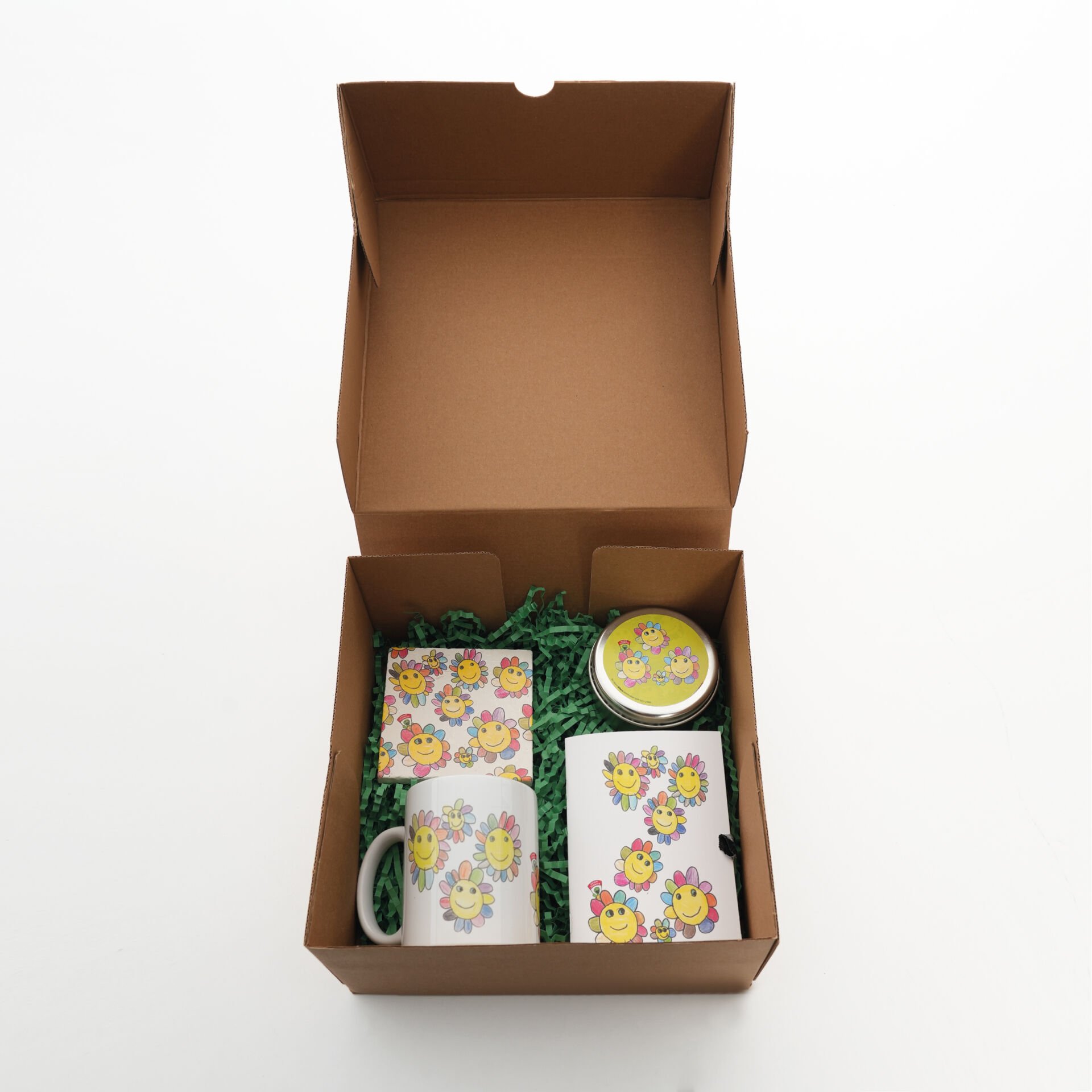 Gülen Yüz Çiçek Figürlü Hediye Seti